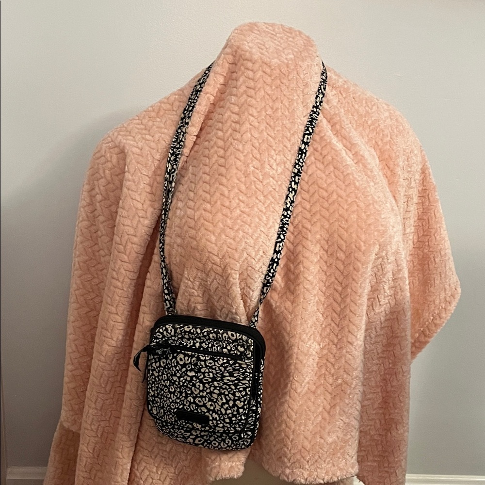 Vera Bradley black and white crossbody